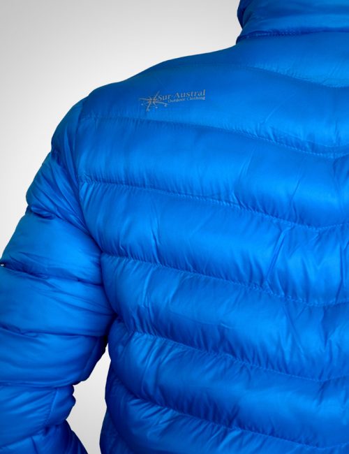 parka-nelion-aluminio-celeste-sur-austral-detalle